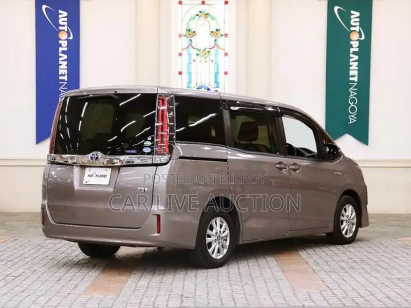 Toyota Noah Hybrid G pre-order 2021