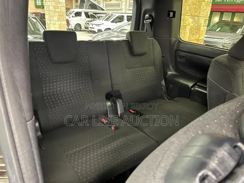 Toyota Noah Hybrid G pre-order 2021