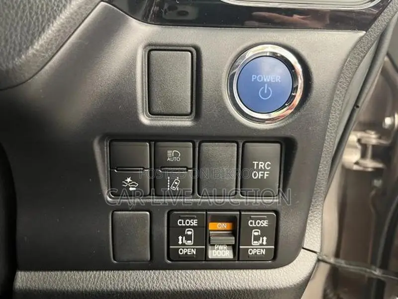 Toyota Noah Hybrid G pre-order 2021
