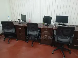 ওয়ার্কস্টেশন টেবিল
