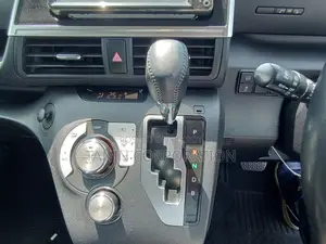 Toyota Sienta Hybrid G Quiro 2021