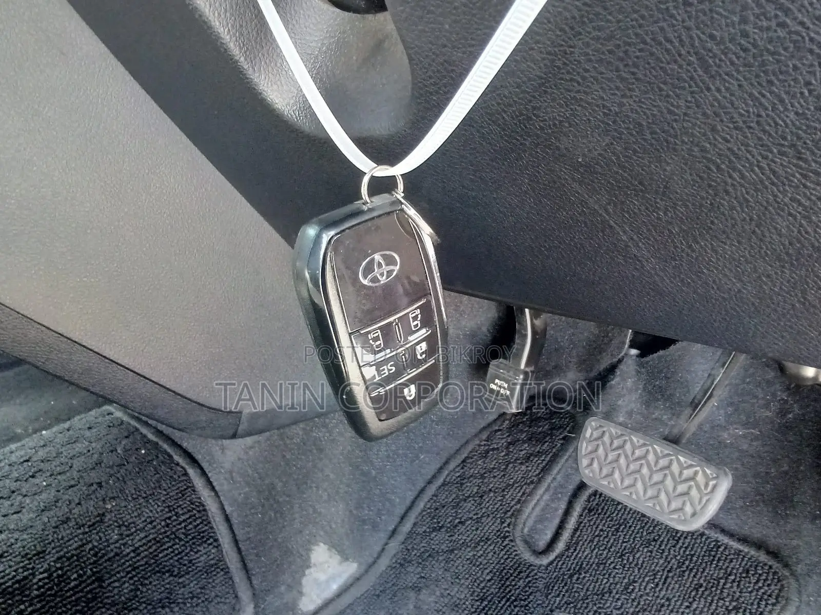 Toyota Sienta Hybrid G Quiro 2021