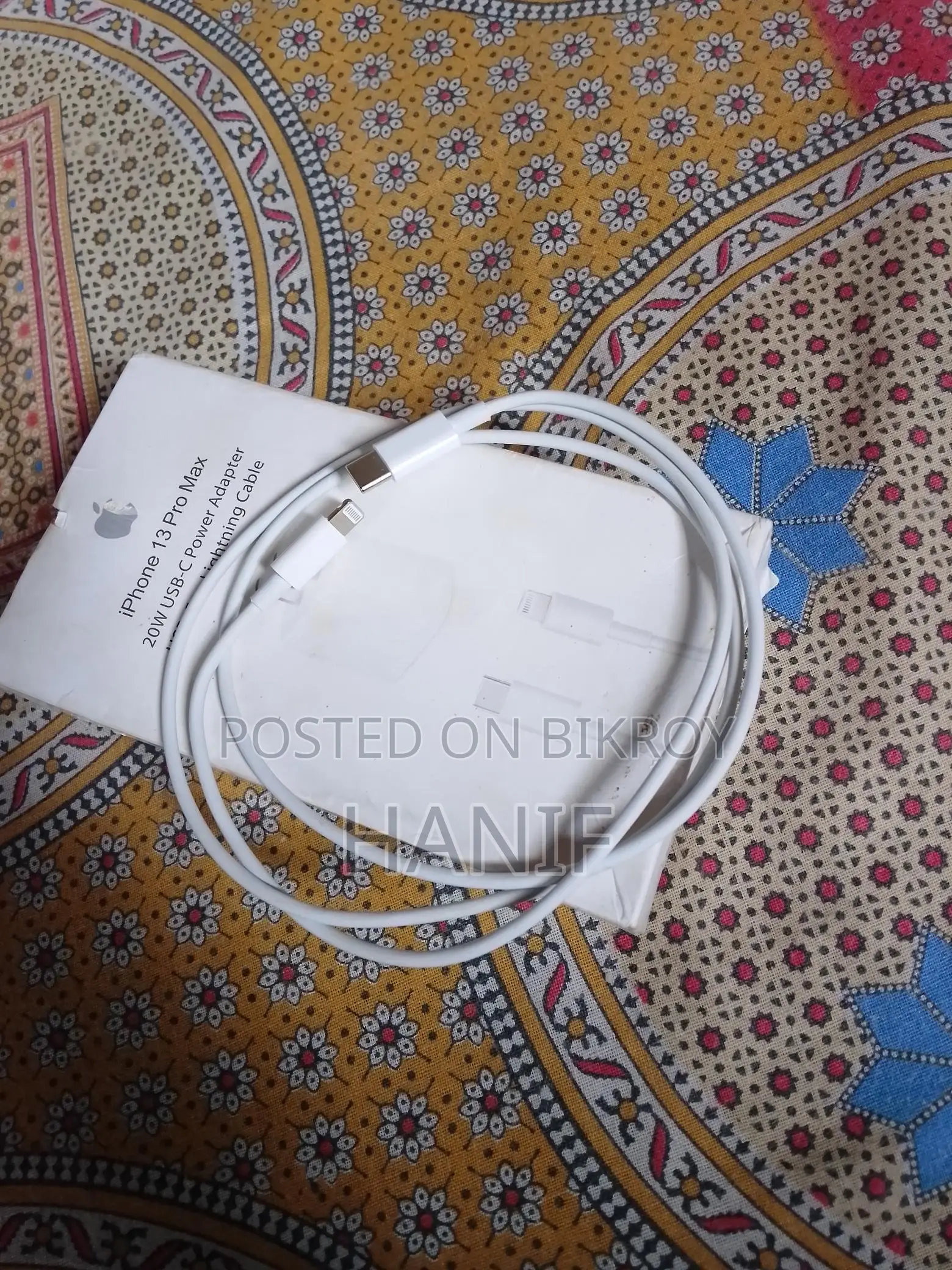 Apple iPhone 12 Pro Cable