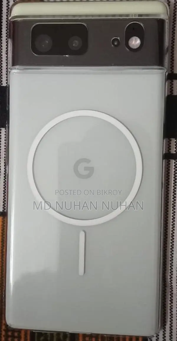 Google Pixel 6 . (Used)