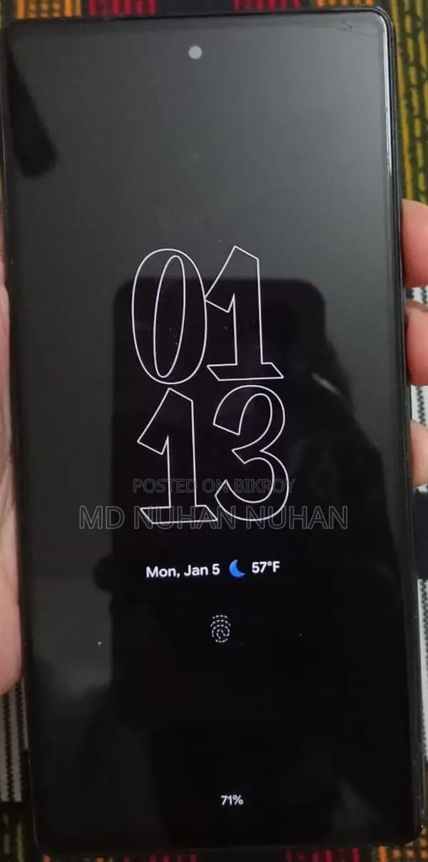 Google Pixel 6 . (Used)