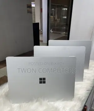 8/128 GB Microsoft Surface Laptop 2 Intel Core i5-8th Generation
