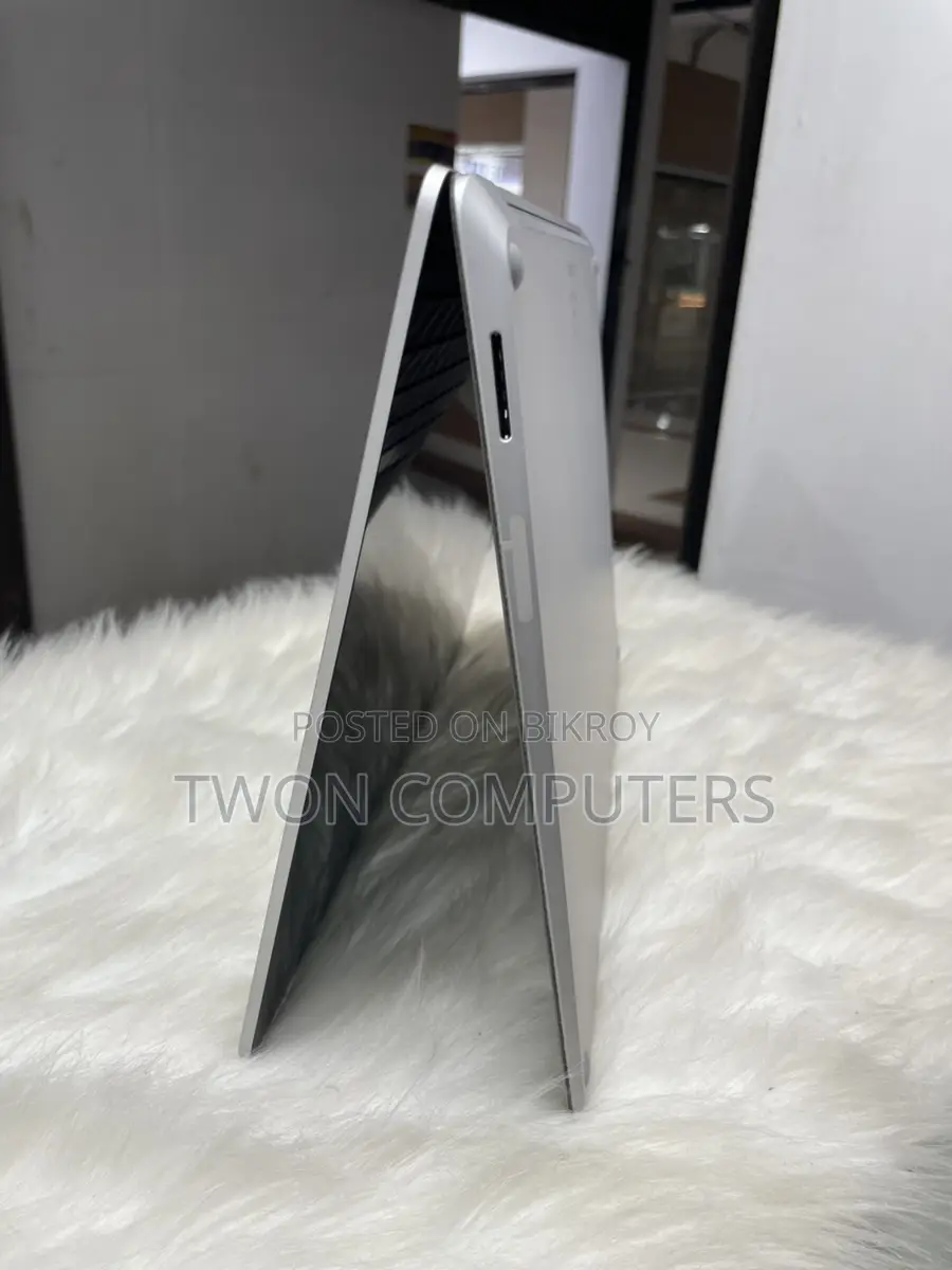 8/128 GB Microsoft Surface Laptop 2 Intel Core i5-8th Generation