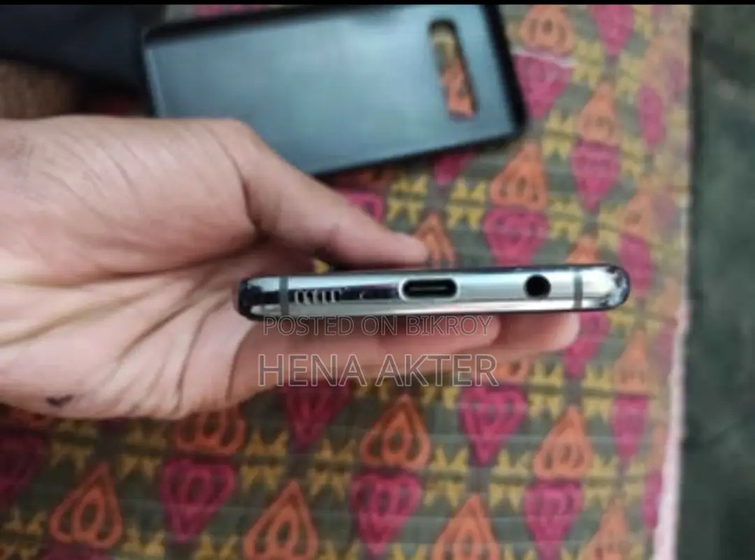 Samsung Galaxy S10 8-128 (Used)