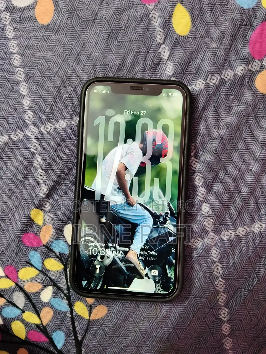 Apple iPhone 11 (Used)