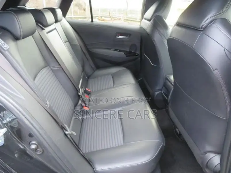 Toyota Corolla TOURING WXB 4.5POINT 2021