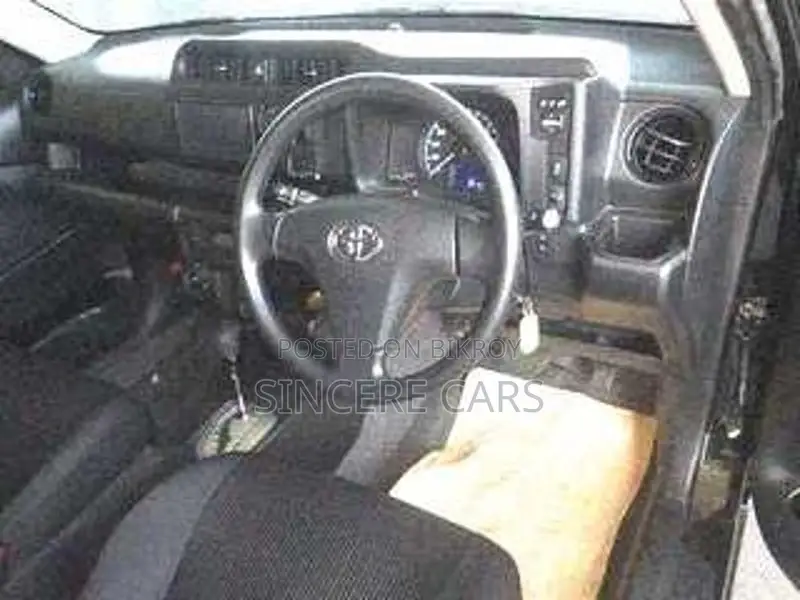 Toyota Succeed 4 POWER DOOR 2019