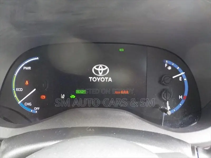 Toyota Yaris Cross Hybrid Z Red Wine 2021