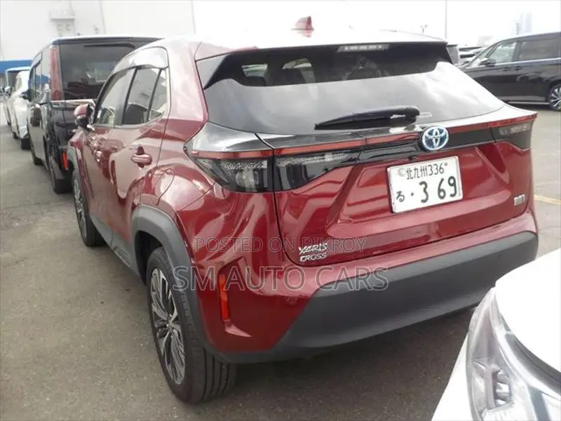 Toyota Yaris Cross Hybrid Z Red Wine 2021