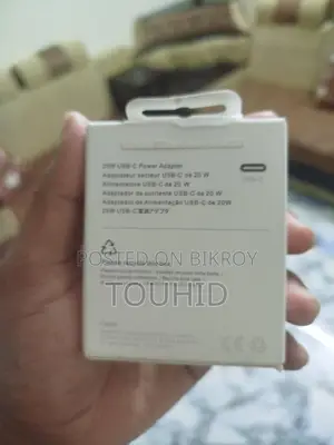 Apple 20W USB-C Power Adapter Only 1.5 Months Used