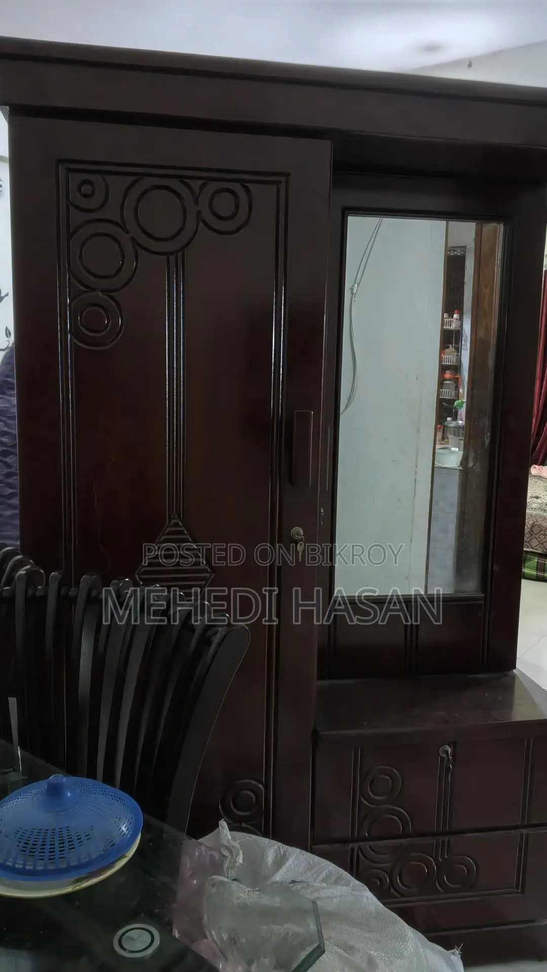 Fresh condition 2-part wardrobe with dressing table