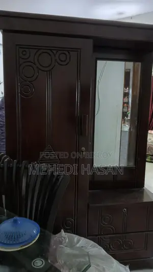 Fresh condition 2-part wardrobe with dressing table