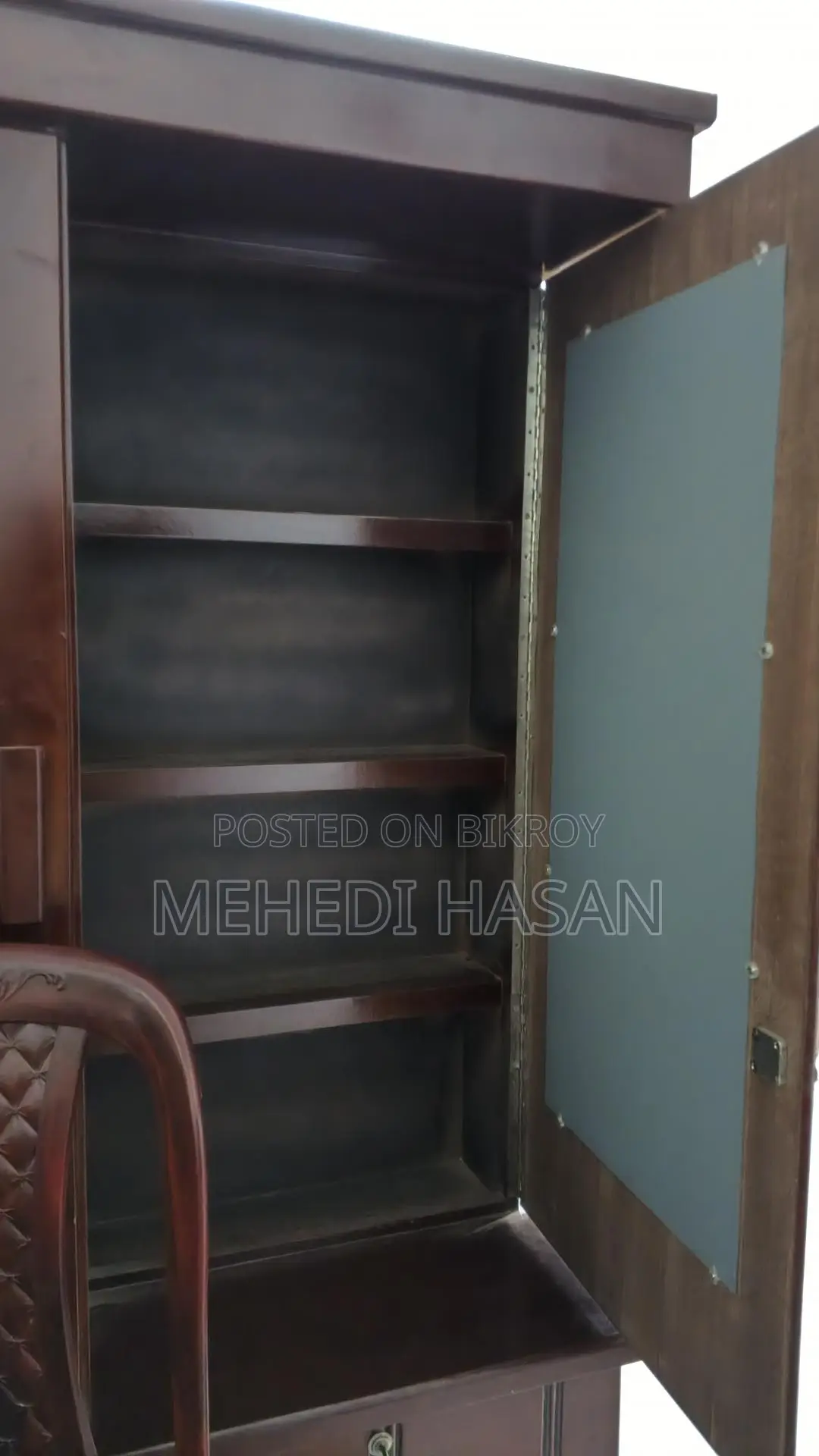 Fresh condition 2-part wardrobe with dressing table