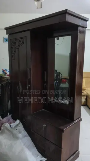 Fresh condition 2-part wardrobe with dressing table