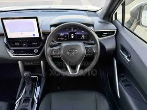 Toyota Corolla Cross Z LEATHER PEARLCOLOR 2024