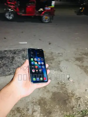 Apple iPhone 11 . (Used)