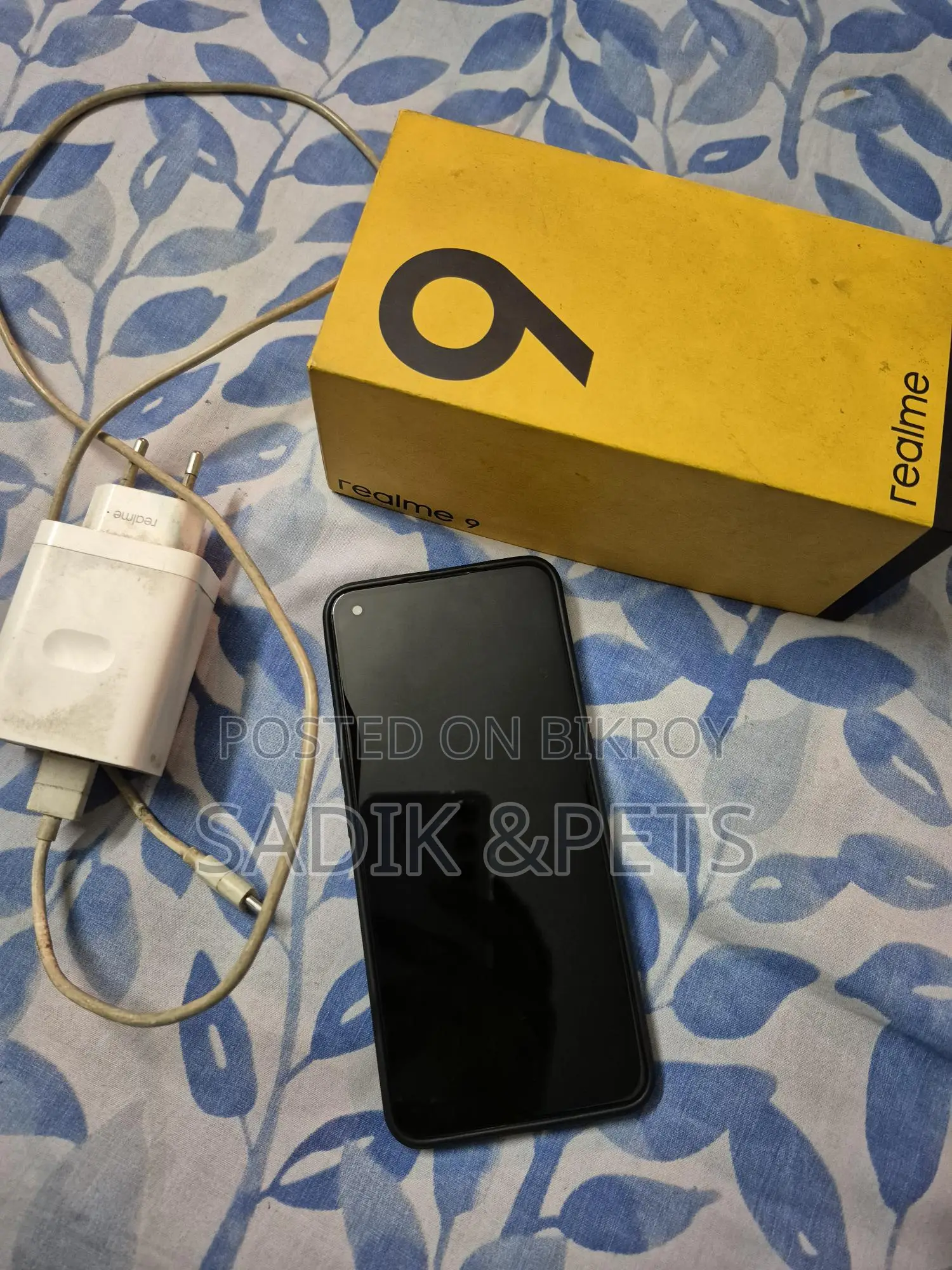 Realme 9 . (Used)