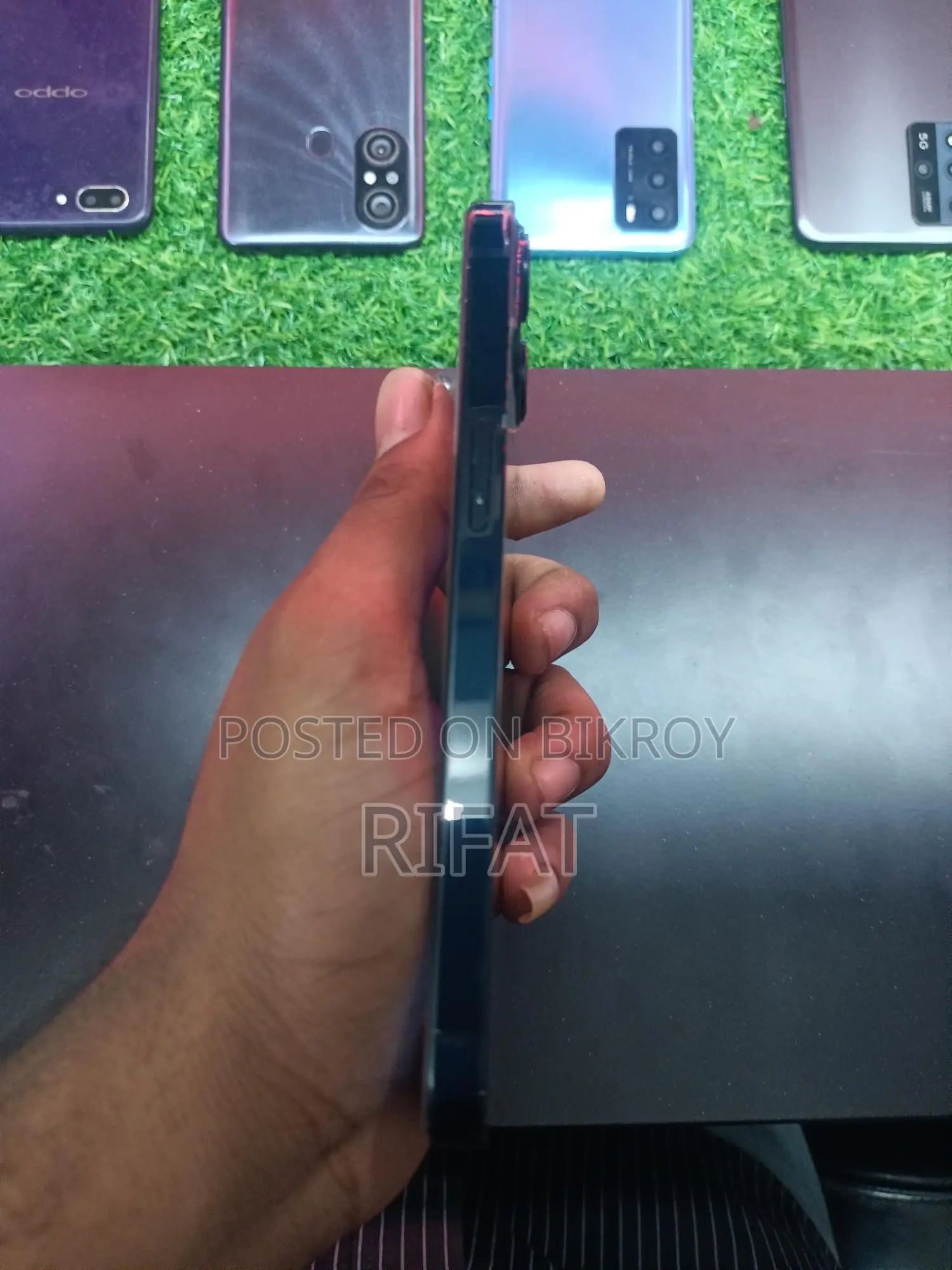 Apple iPhone 13 . (Used)