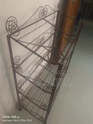 একটি জুতার র‍্যাক বিক্রি করা হবে