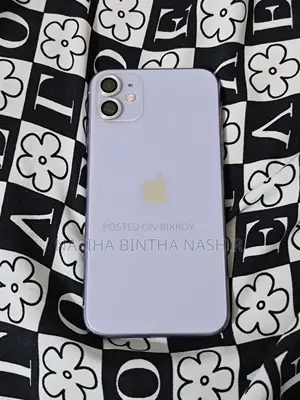 Apple iPhone 11 . (Used)