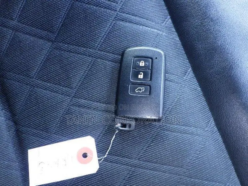 Toyota Harrier Non HB Premium 4.5 2020