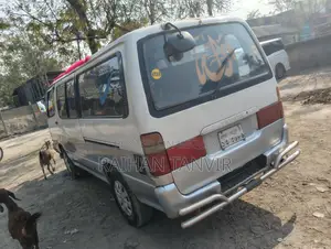 Toyota Hiace 2003