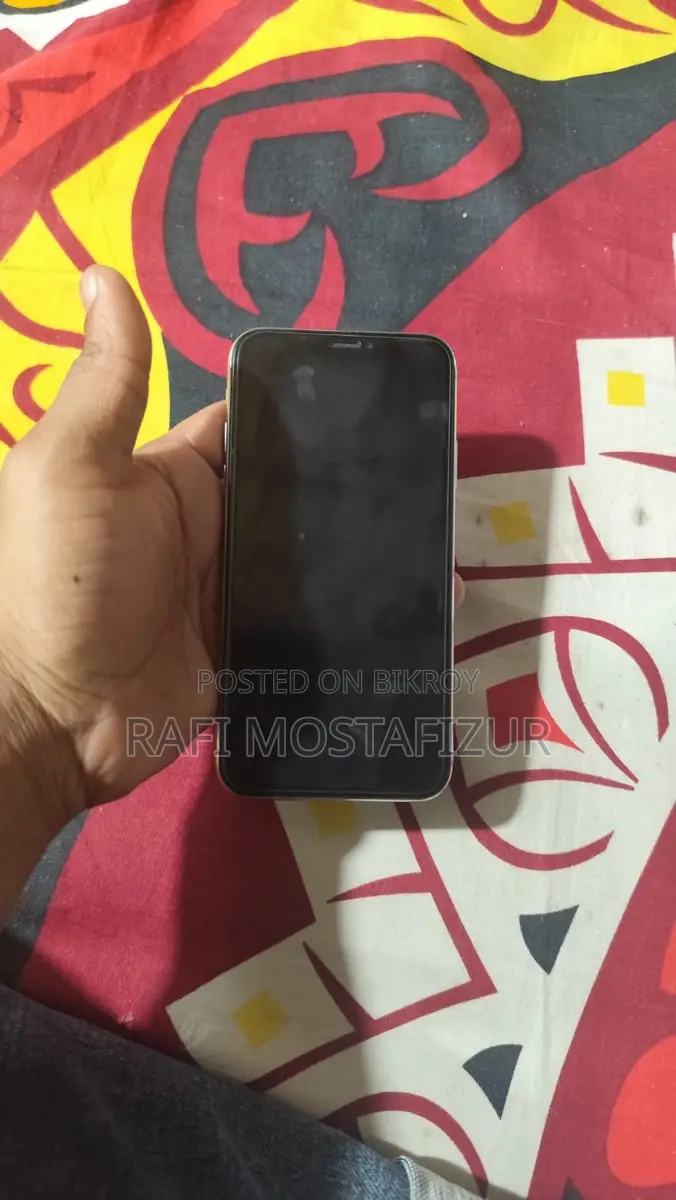 Apple iPhone X (Used)