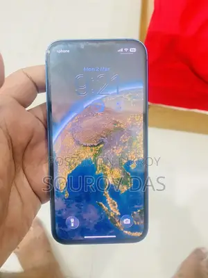 Apple iPhone 13 (Used)