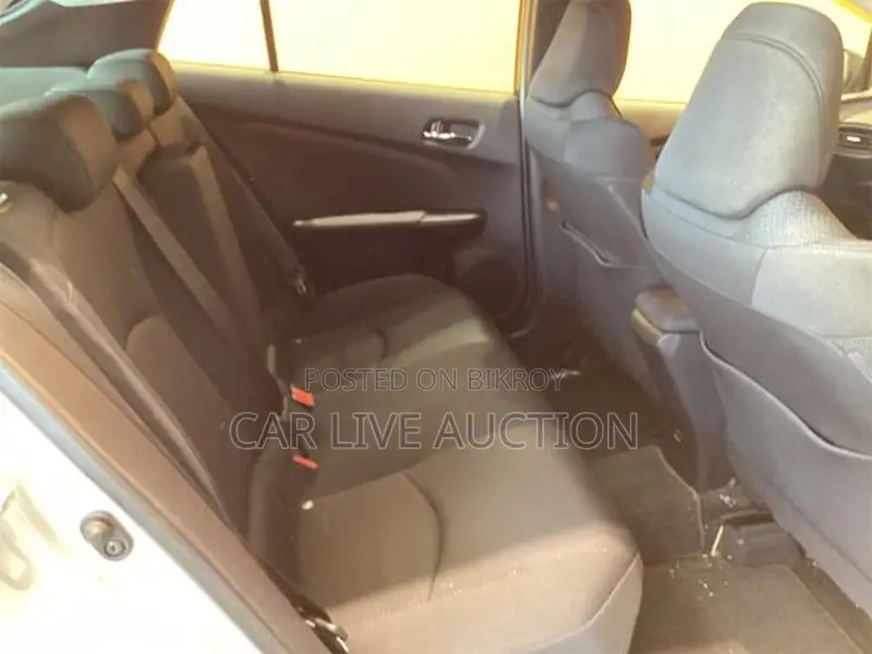 Toyota Prius Hybrid S pre order 2019