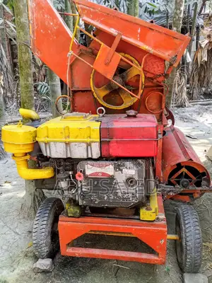 ধান মারাই মেশিন