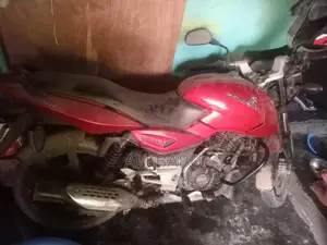 Bajaj Pulsar 150 . 2026