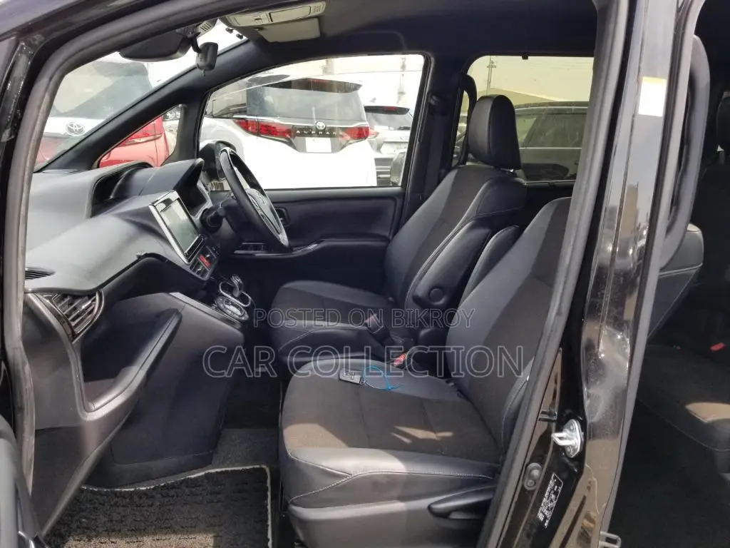 Toyota Noah 2020