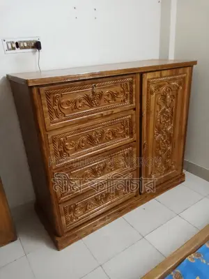 ১০০% একটা চিটাগাং সেগুন এর ওয়ার্ডব বিক্রি করব