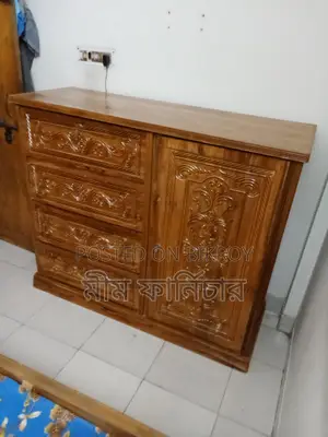 ১০০% একটা চিটাগাং সেগুন এর ওয়ার্ডব বিক্রি করব