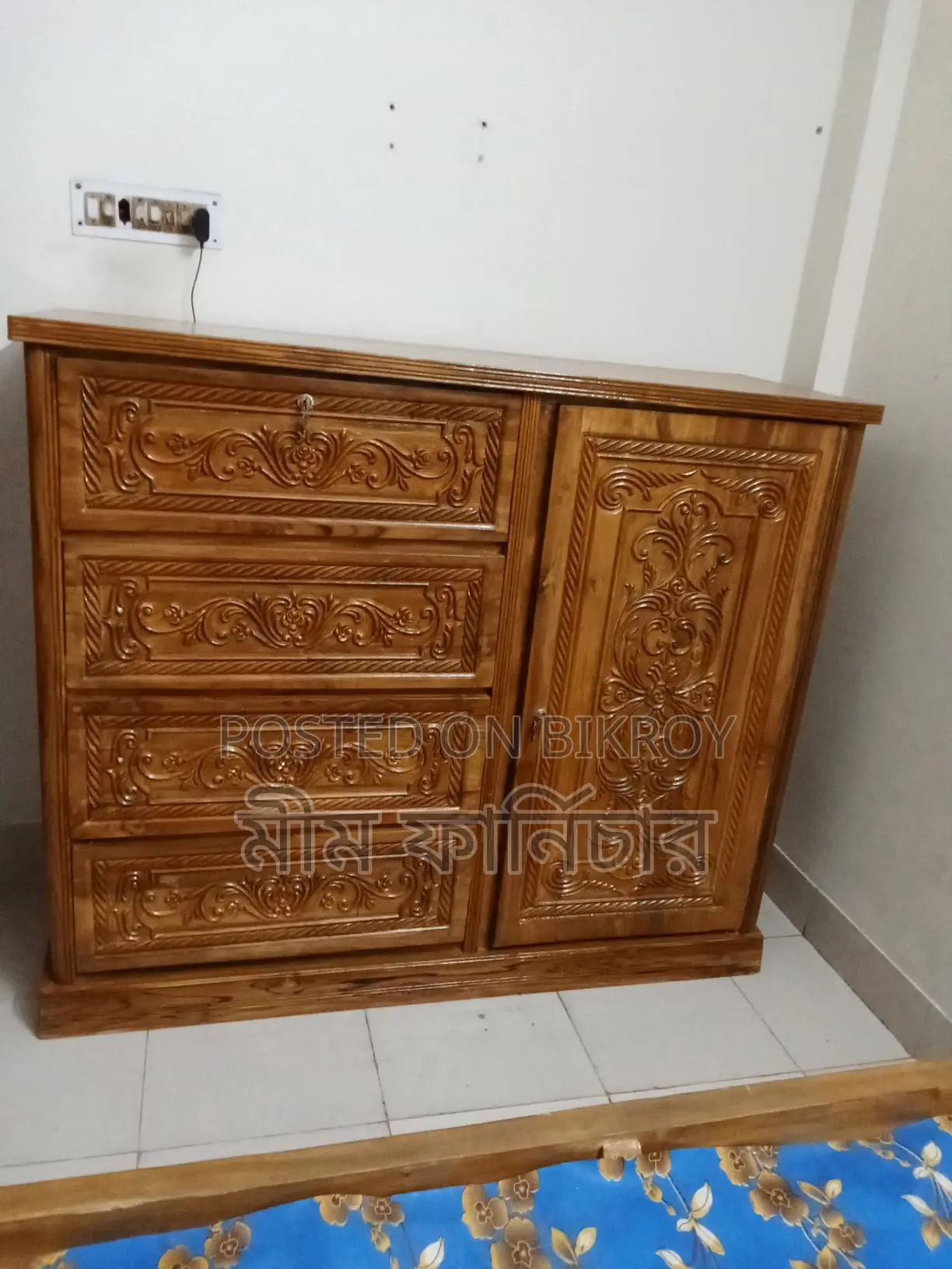১০০% একটা চিটাগাং সেগুন এর ওয়ার্ডব বিক্রি করব