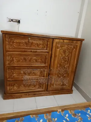১০০% একটা চিটাগাং সেগুন এর ওয়ার্ডব বিক্রি করব