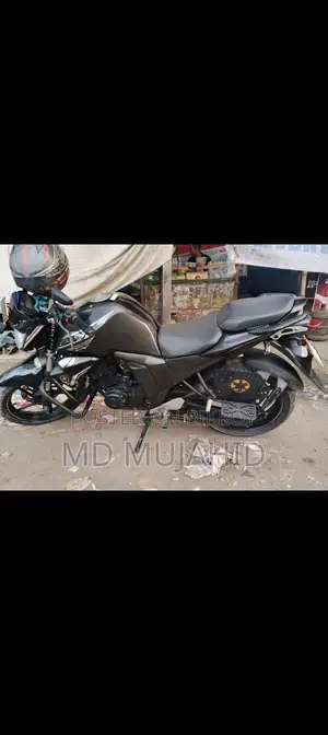 Yamaha FZs V2 . 2017