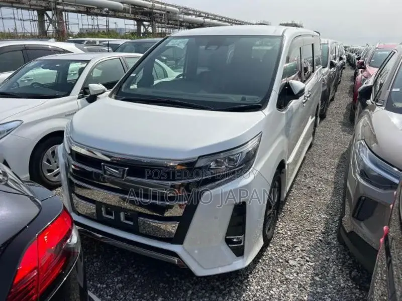 Toyota Noah Si WXB 2020