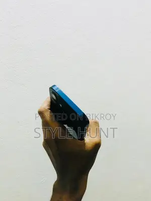 Apple iPhone 12 Hongkong variant (Used)