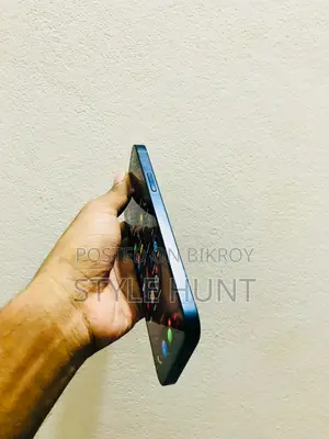 Apple iPhone 12 Hongkong variant (Used)