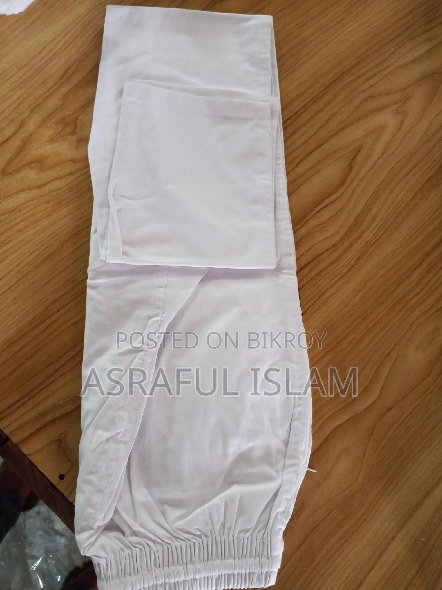 নেরো পায়জামা ইস্টিজ