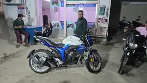 Suzuki Gixxer সুপার ফ্রেশ 2014
