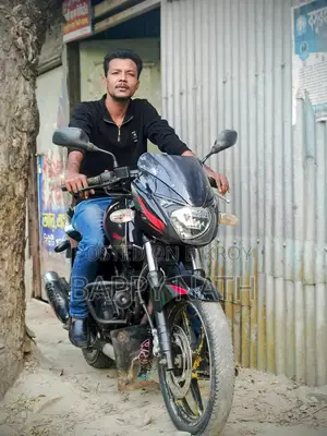 Bajaj Pulsar 180 2012