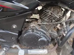 Bajaj Pulsar 180 2012