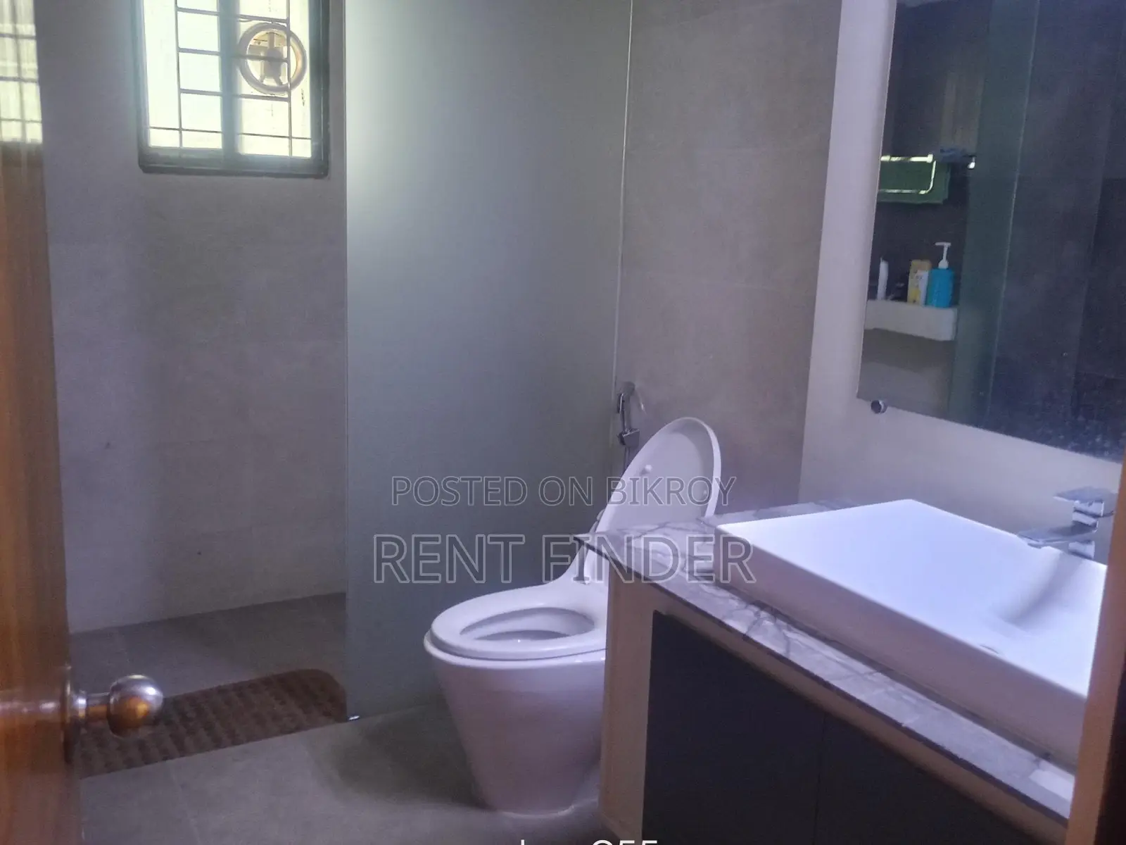 LUXURY FULLY FURNISHED APARTMENT
