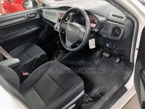 Toyota Axio EX PKG 2020